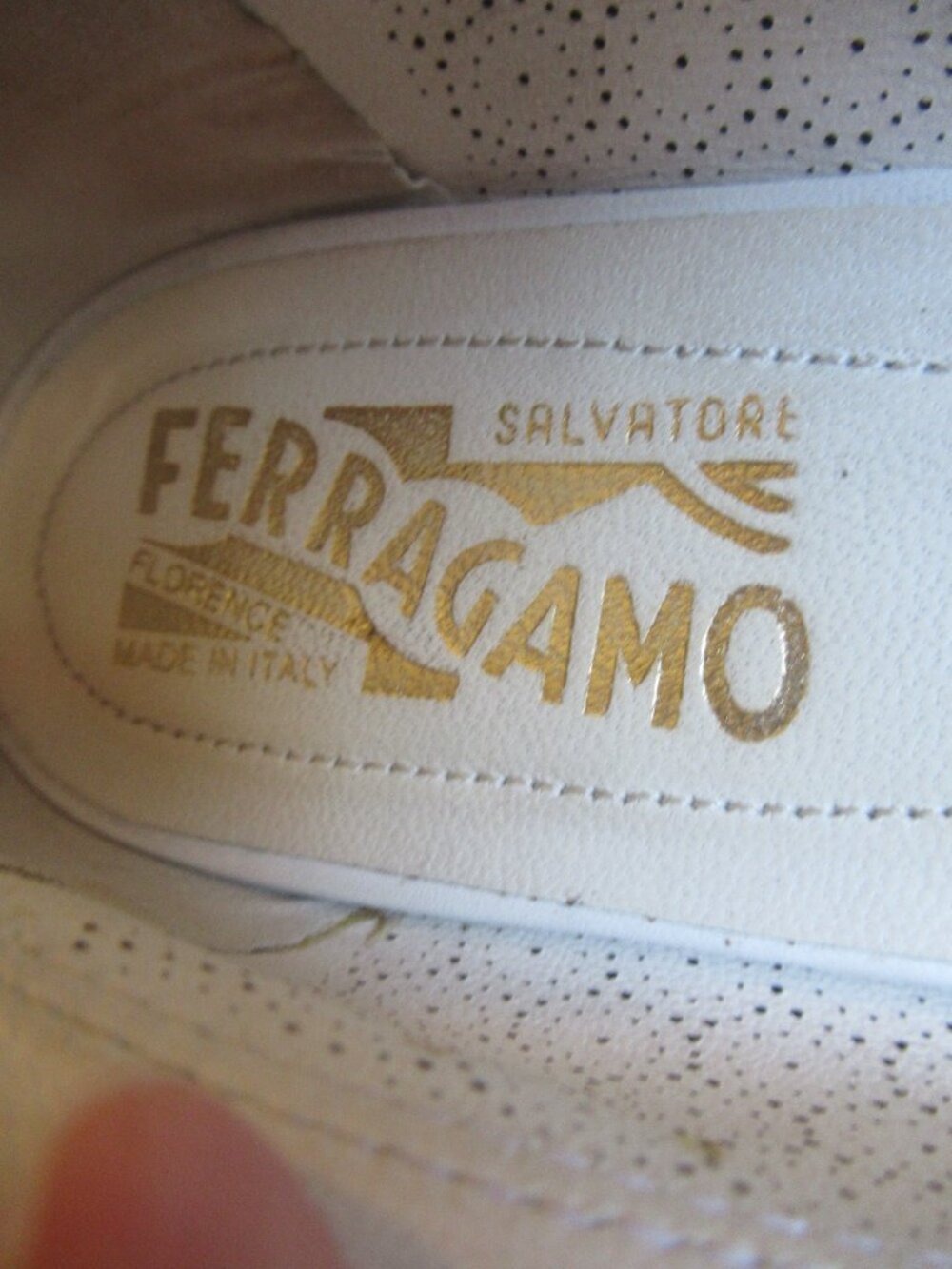 Salvatore Ferragamo Vintage Vara Perforated Leather Bow Pumps White Gold | 8 B - Picture 9 of 16